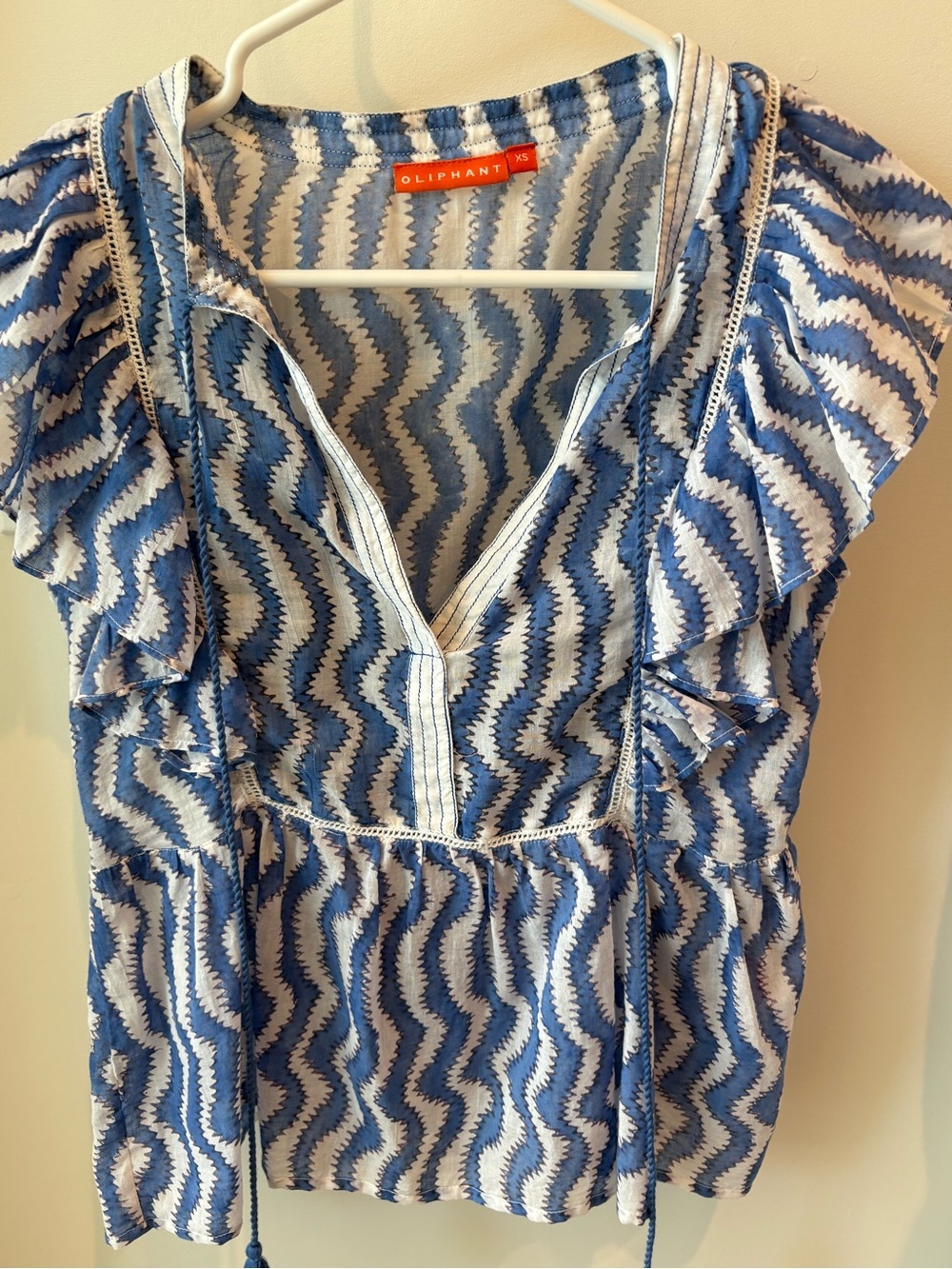 Oliphant Blue & White Wave-Print Ruffle Top